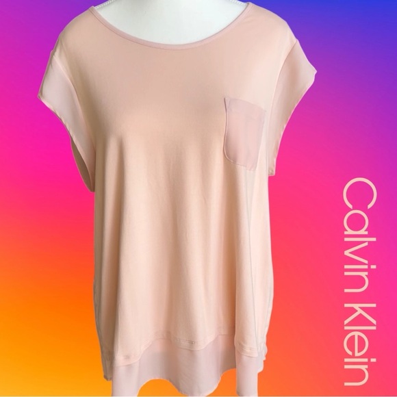 Women’s Cap Sleeve Blouse in Light Peach 🍑 - Picture 1 of 10